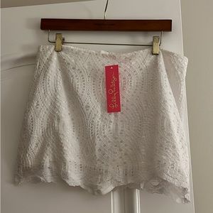 New Lilly Pulitzer skort in resort white sz 8.